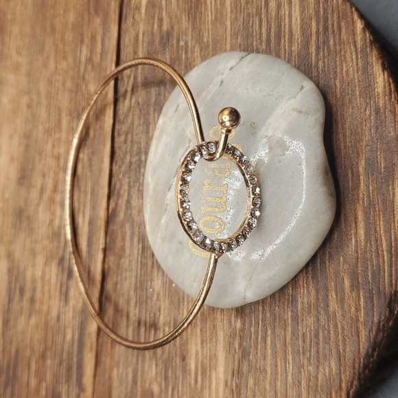 B2428 hoop crystal trendy wreath bracelet - Picture 2 of 2